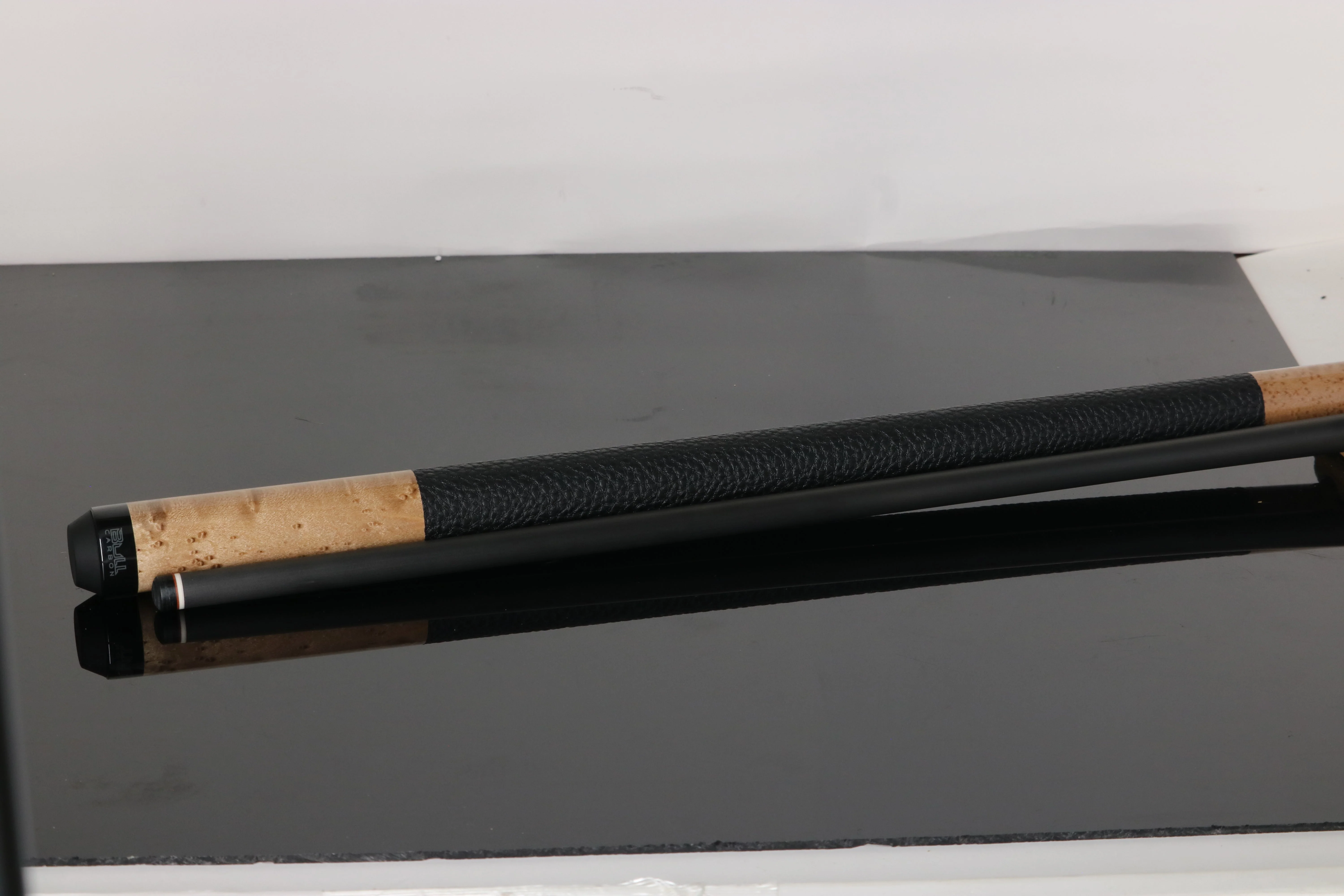 Bull Carbon BCC12C1 Play Cue - Taupe-Stained Birdseye Maple with Textured Leather Wrap - Image 3